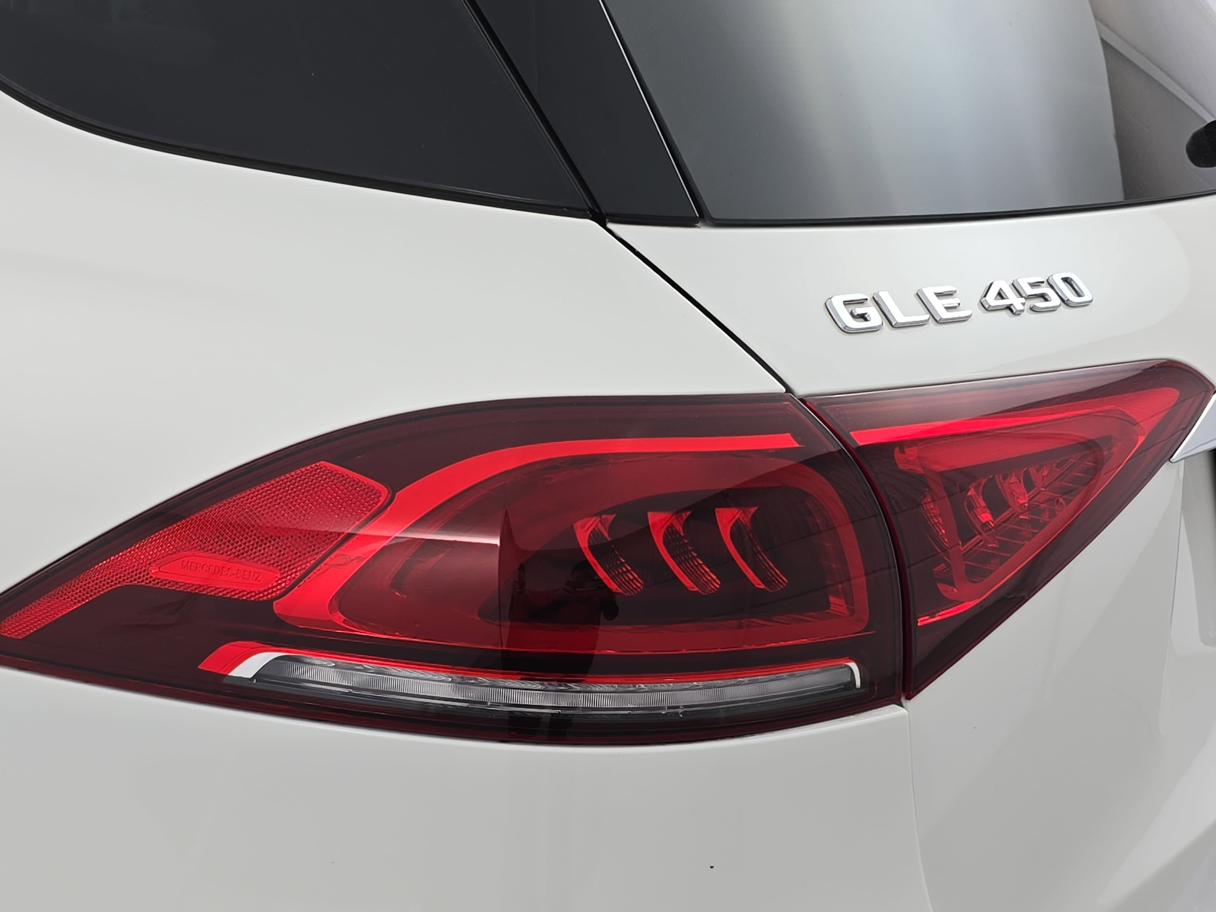 Certified 2020 Mercedes-Benz GLE 450 4MATIC image 35