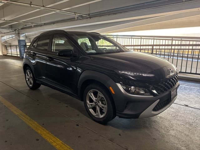 Used 2022 Hyundai Kona SEL w/ Cargo Package image 2