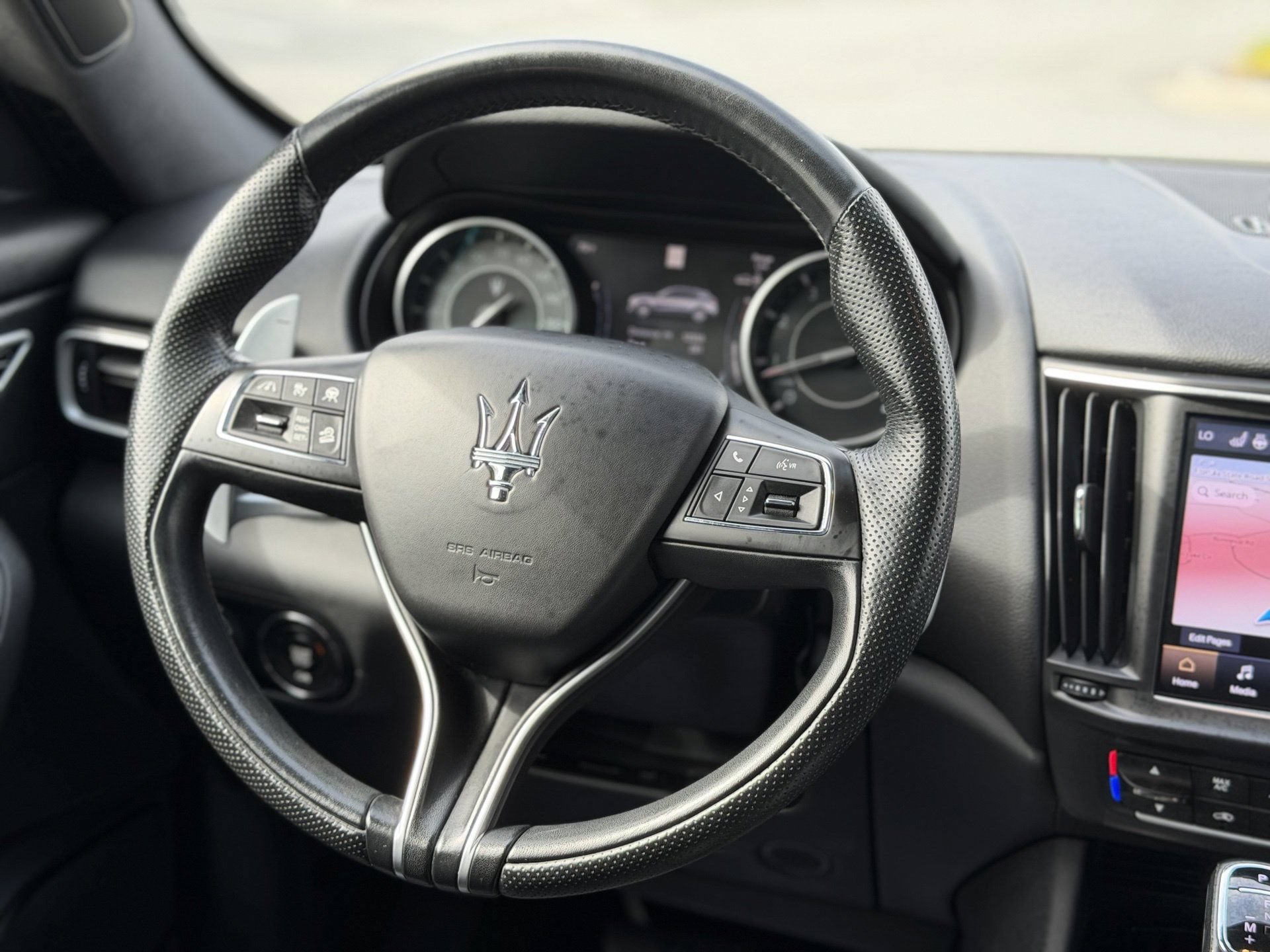 Used 2023 Maserati Levante Modena AWD/4WD image 32