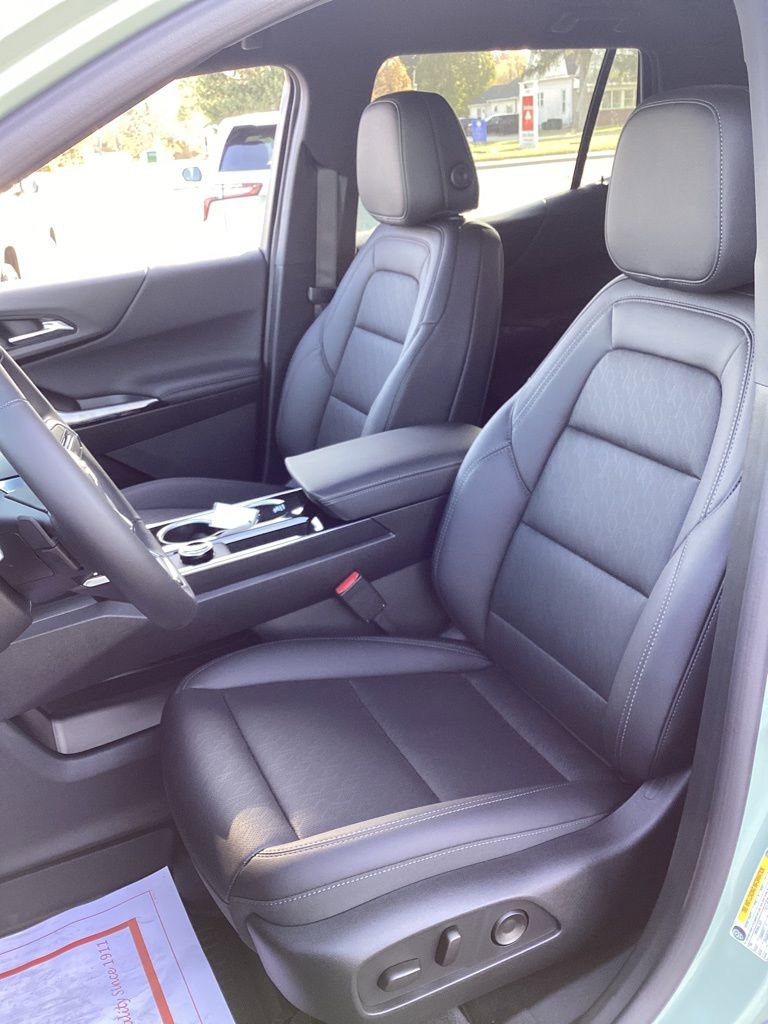 New 2026 Chevrolet Equinox LT w/ Convenience Package II image 28