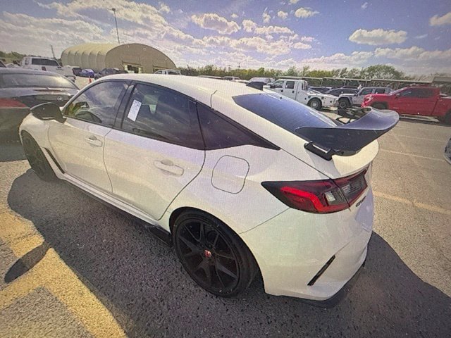 Used 2025 Honda Civic Type R image 3
