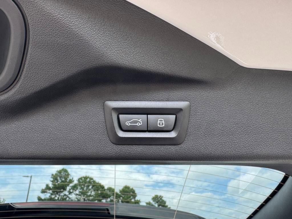 New 2026 BMW X7 xDrive40i w/ M Sport Package image 19