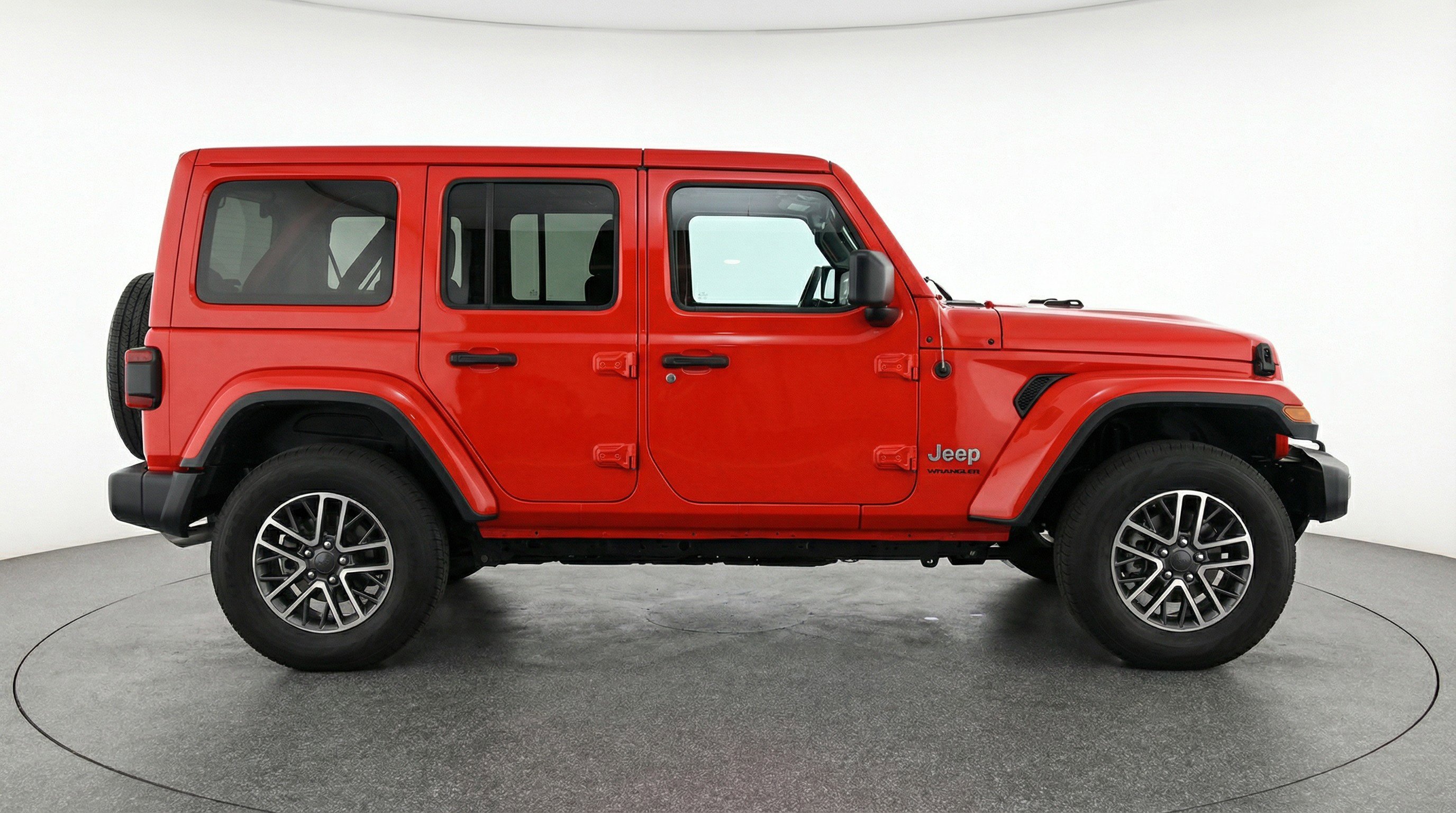 Used 2025 Jeep Wrangler Sahara image 11