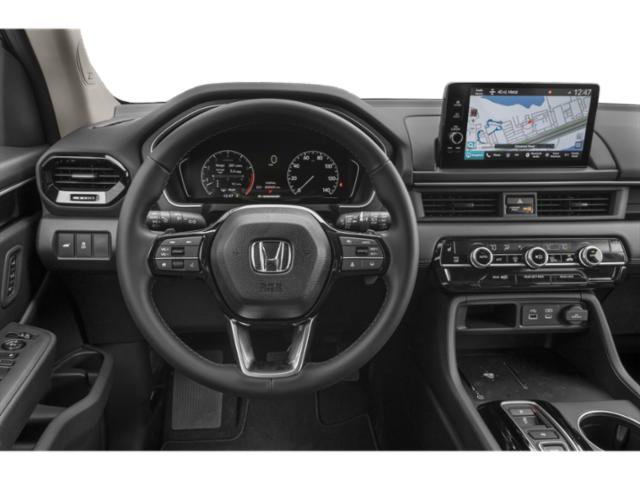 New 2025 Honda Pilot Touring image 4