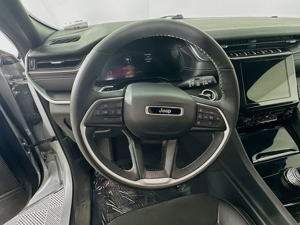 Certified 2023 Jeep Grand Cherokee L Altitude image 19