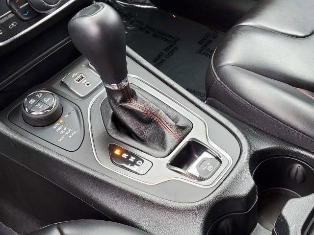 Used 2022 Jeep Cherokee Trailhawk w/ Trailer Tow Group image 21