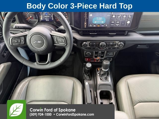 Used 2025 Jeep Gladiator Mojave AWD/4WD image 3