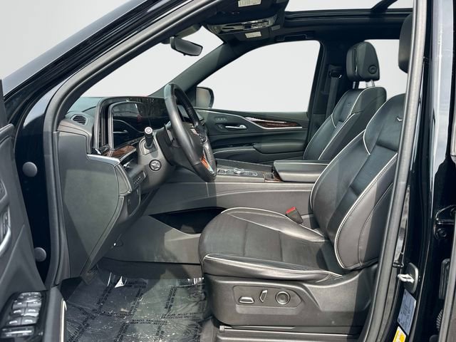 Used 2021 Cadillac Escalade ESV Premium Luxury image 16