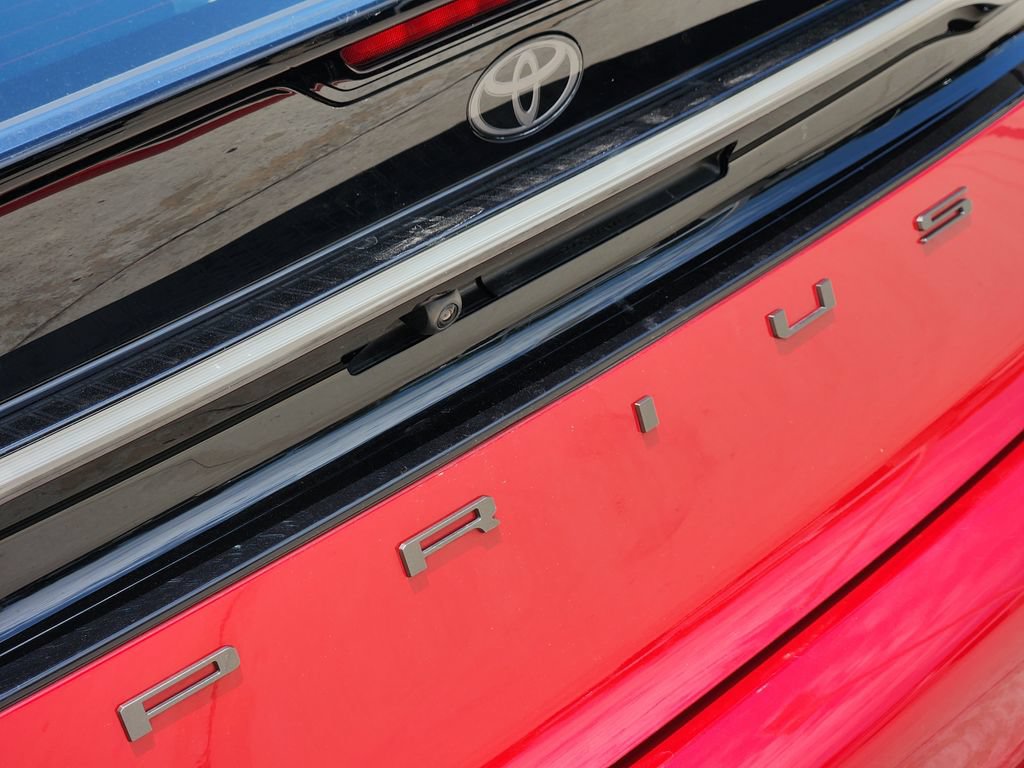 Used 2025 Toyota Prius Plug-In Hybrid FWD image 11
