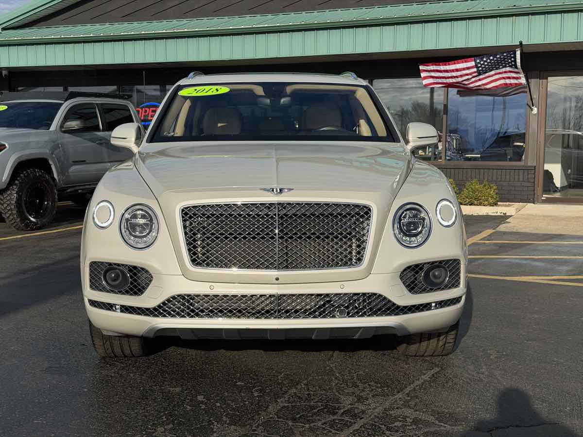 Used 2018 Bentley Bentayga image 19