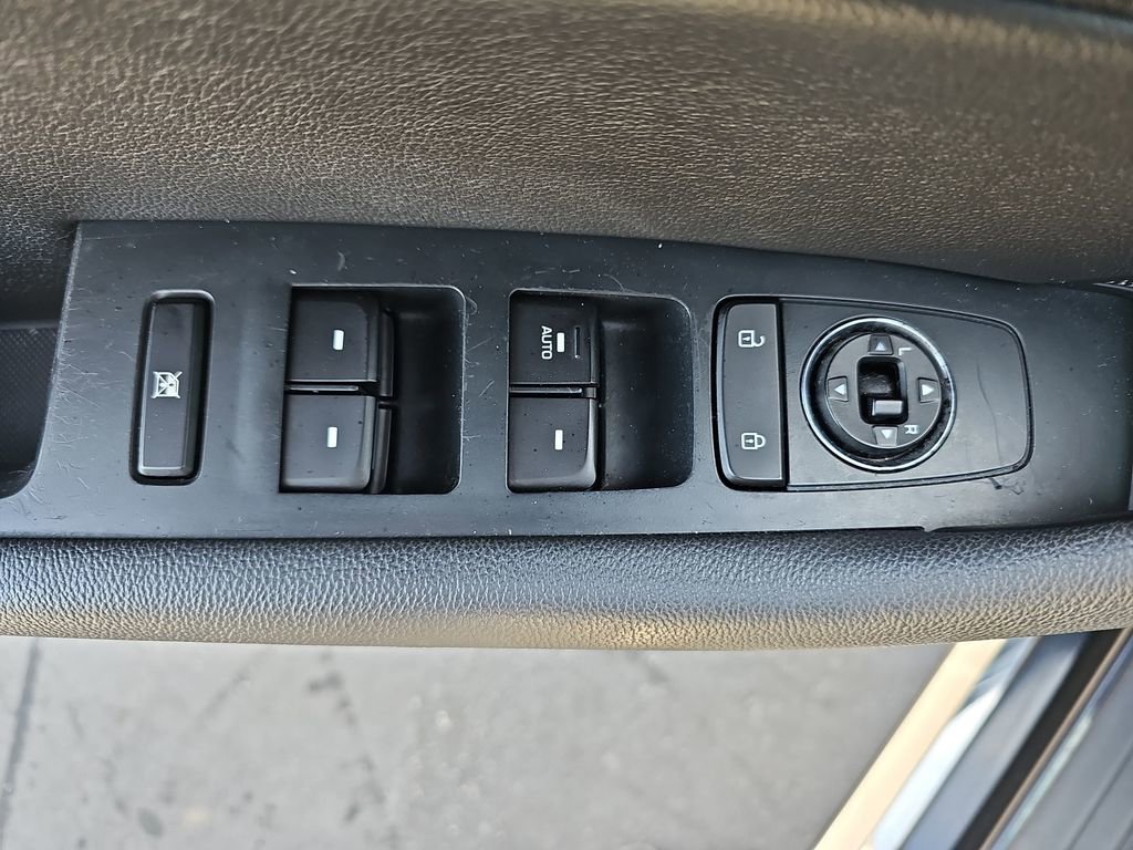 Used 2017 Hyundai Sonata Sport w/ Value Edition Package 02 FWD image 31