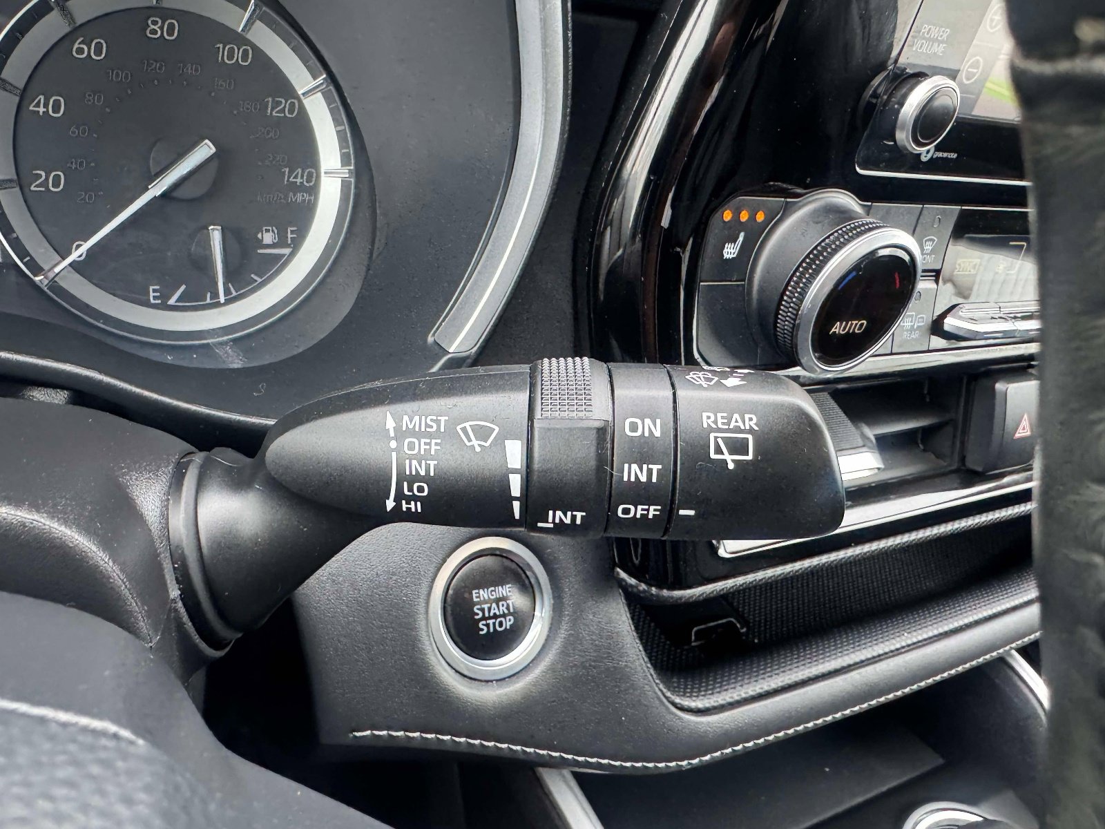 Used 2021 Toyota Highlander XSE image 41