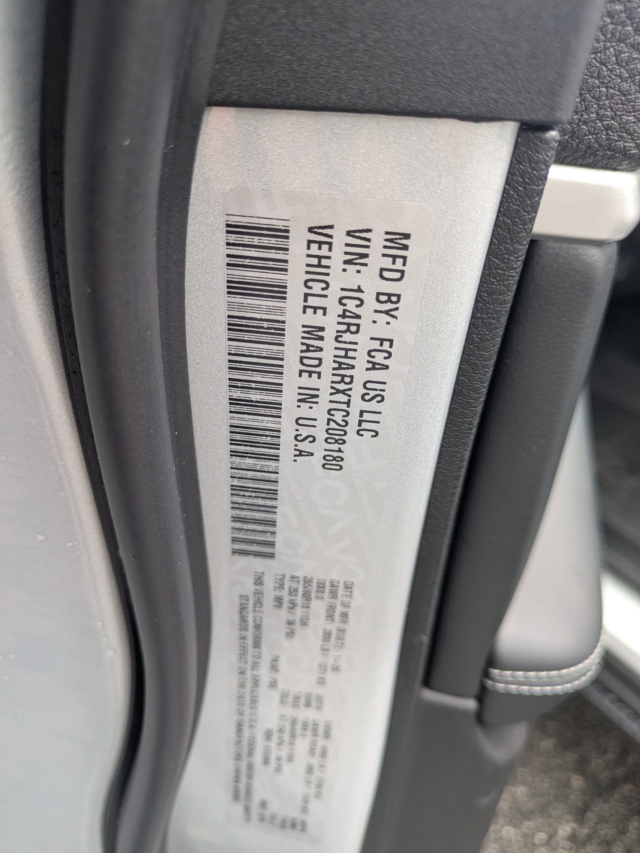 New 2026 Jeep Grand Cherokee Altitude AWD/4WD image 32