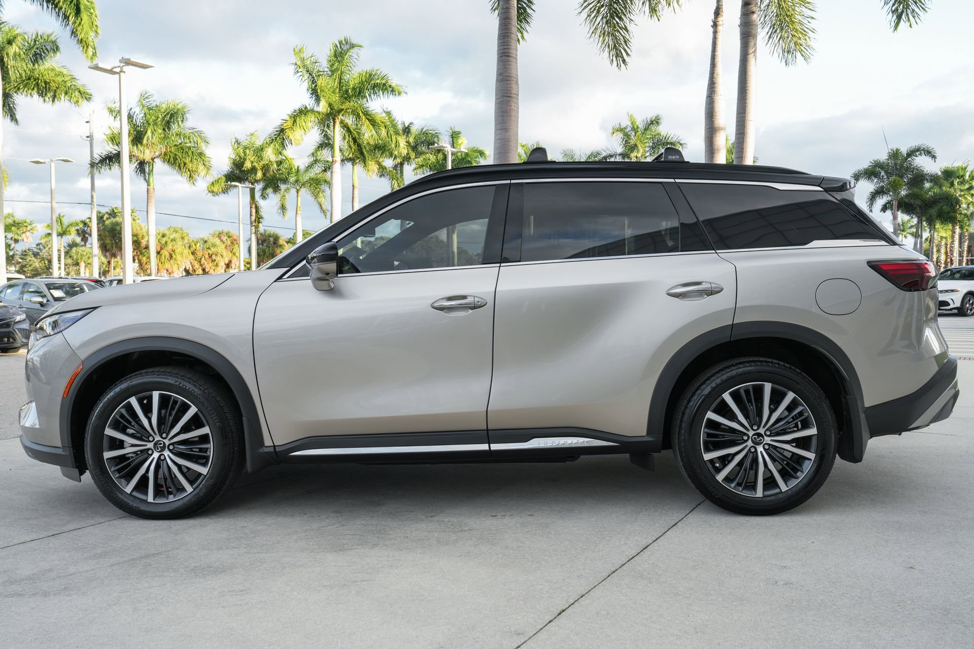 Used 2025 INFINITI QX60 Autograph w/ Cargo Package image 20