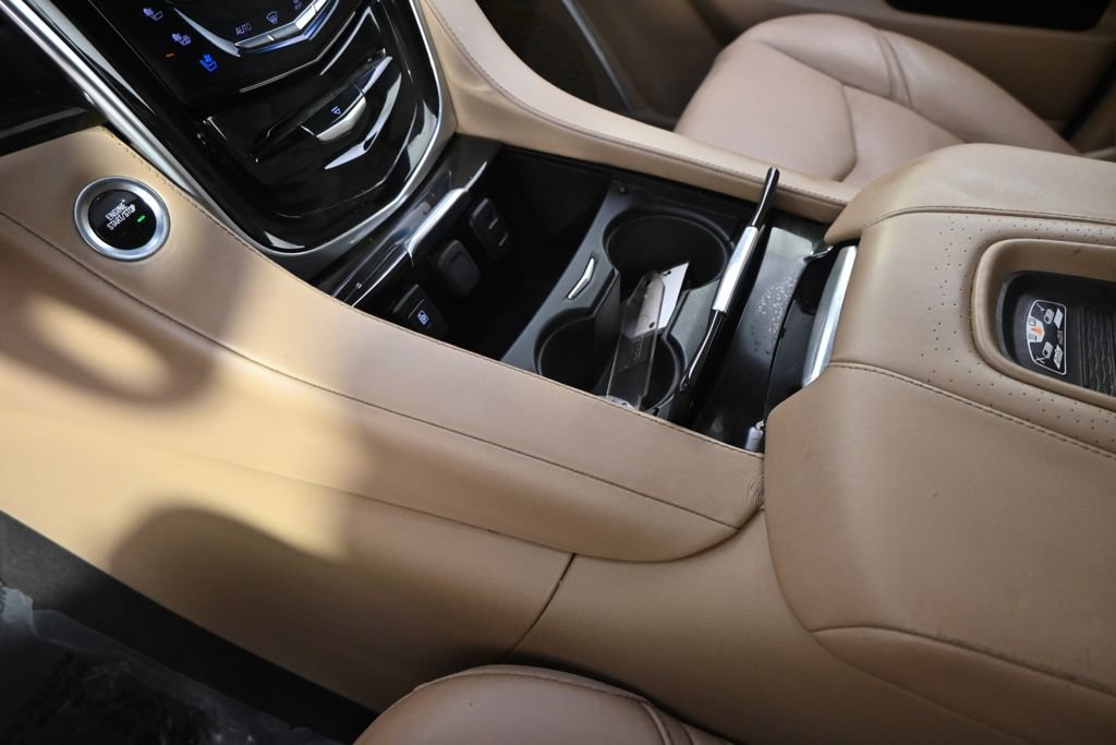 Used 2019 Cadillac Escalade Platinum AWD/4WD image 32
