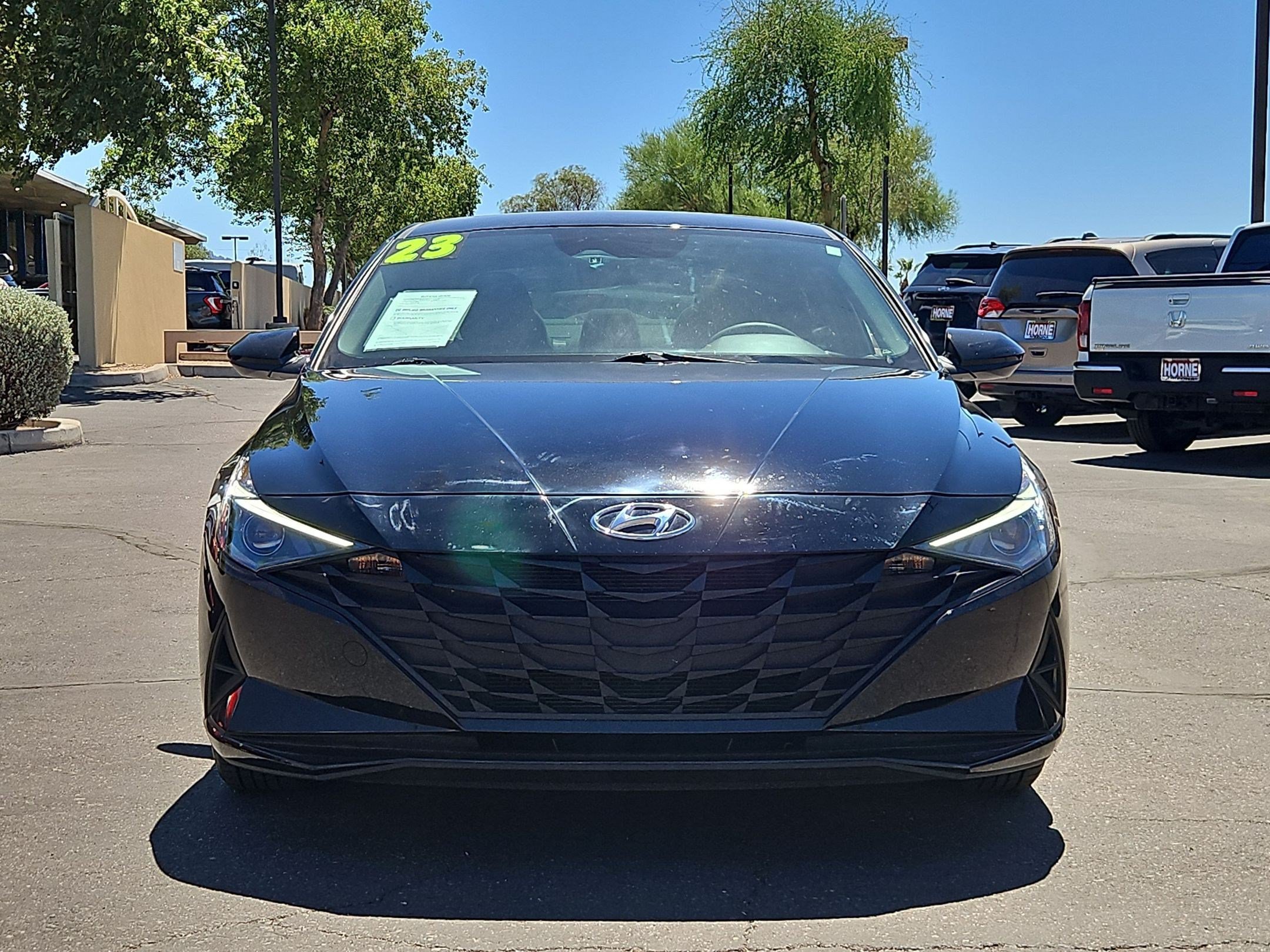 Used 2023 Hyundai Elantra SE FWD image 2