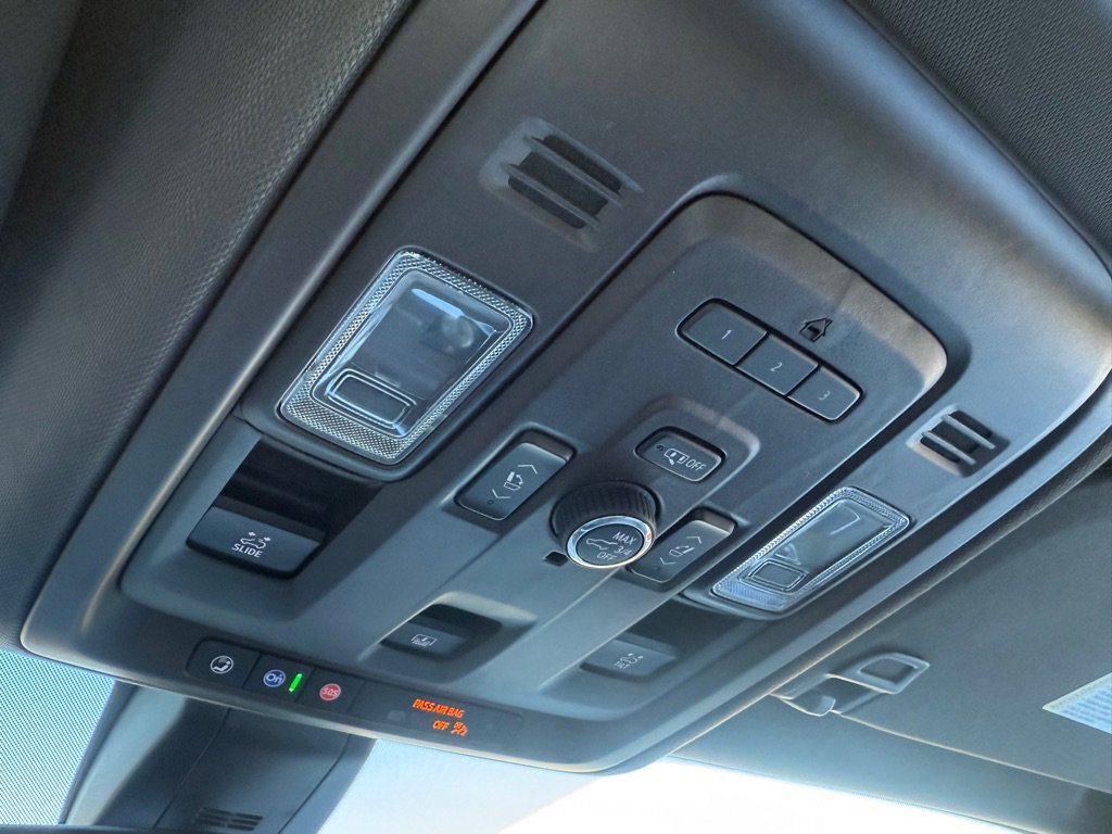 Used 2021 Chevrolet Tahoe Z71 w/ Z71 Signature Package image 32