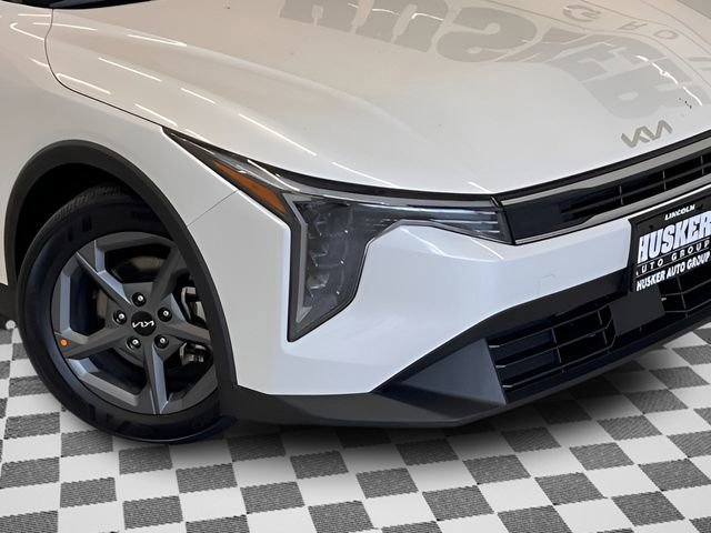 Used 2025 Kia K4 LXS FWD image 27