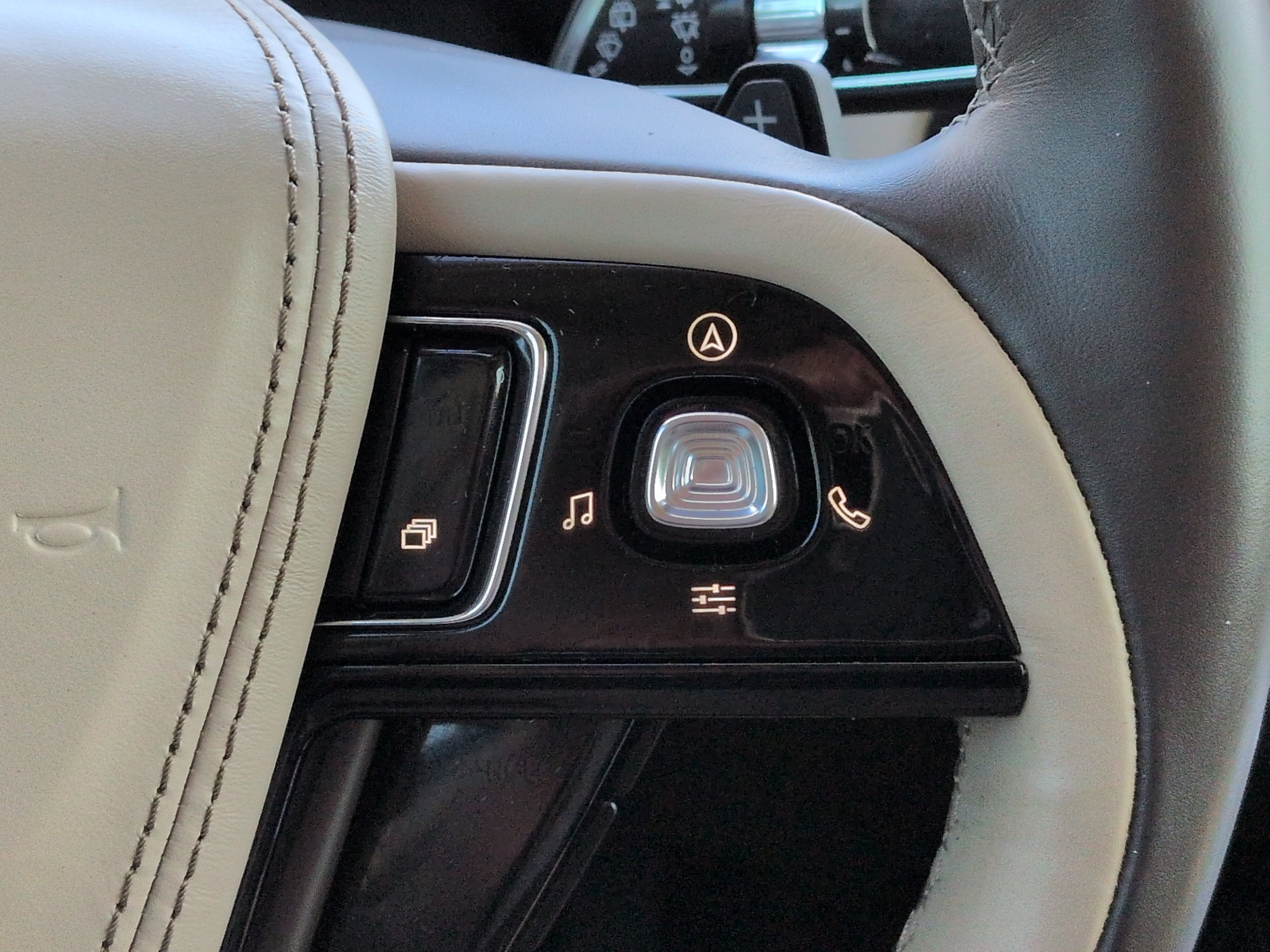 Used 2020 Lincoln Aviator Reserve w/ Equipment Group 202A AWD/4WD image 25