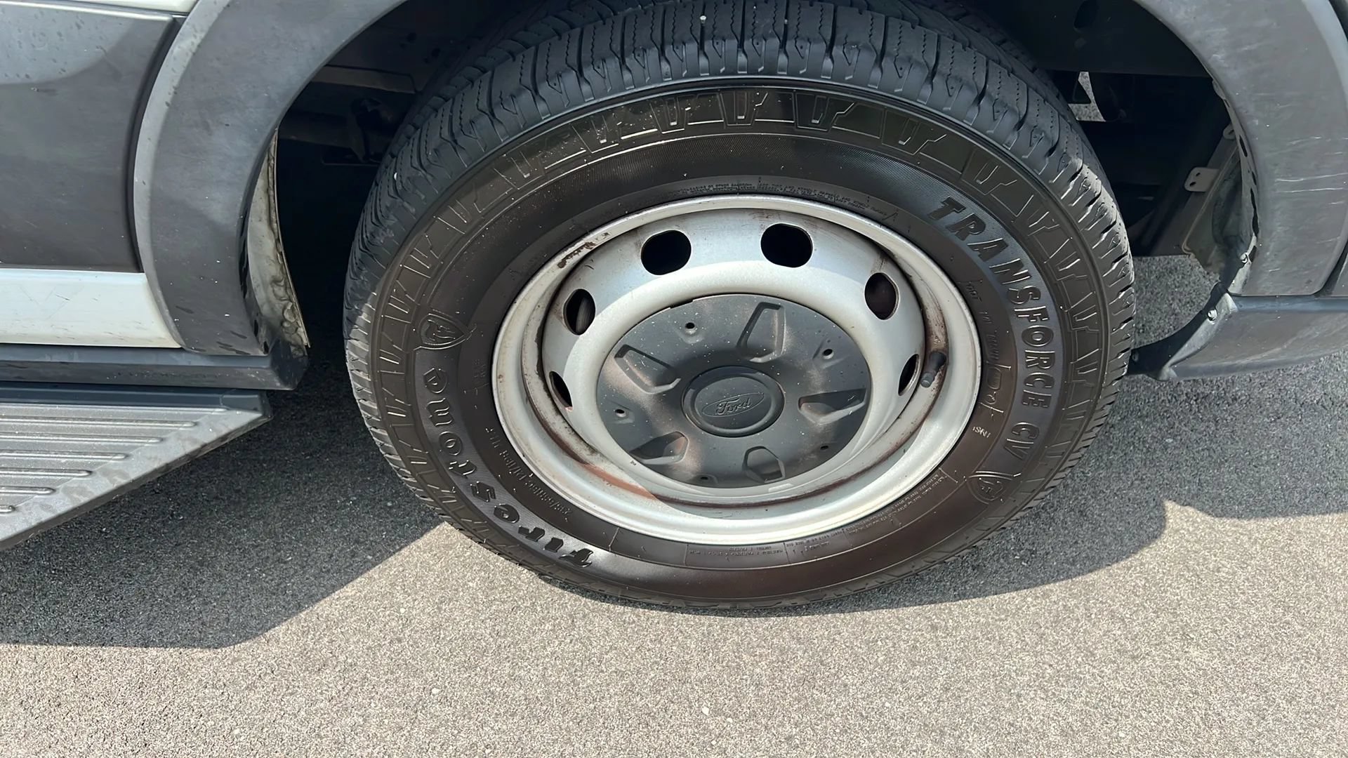 Used 2019 Ford Transit 150 130 Low Roof RWD image 38