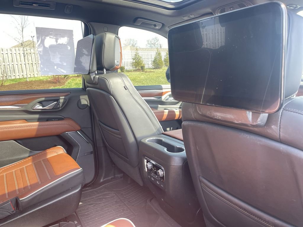 Used 2023 GMC Yukon Denali Ultimate image 33
