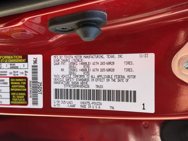 Used 2024 Toyota Tundra Platinum AWD/4WD image 37