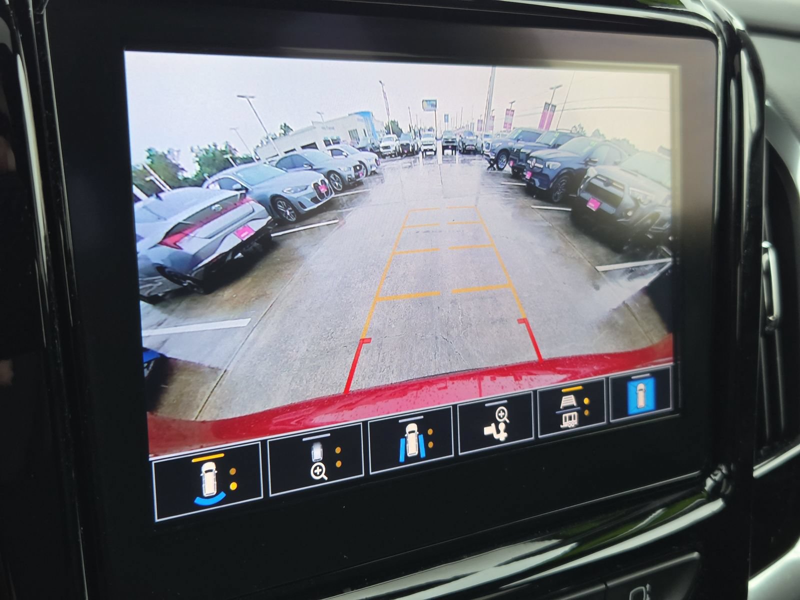 Used 2023 Chevrolet Traverse RS AWD/4WD image 23
