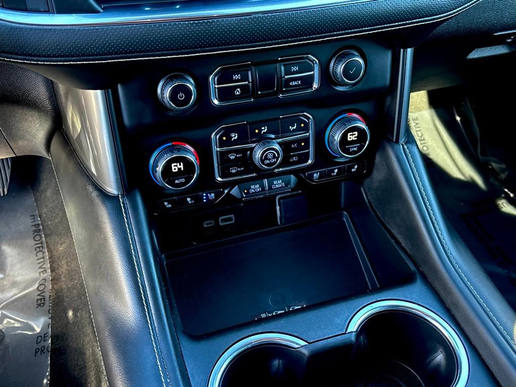 Used 2024 Chevrolet Suburban Premier image 20