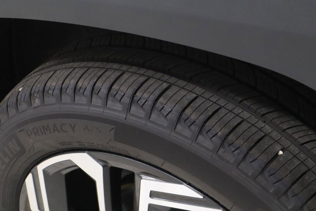 Certified 2026 Hyundai Tucson Limited image 17