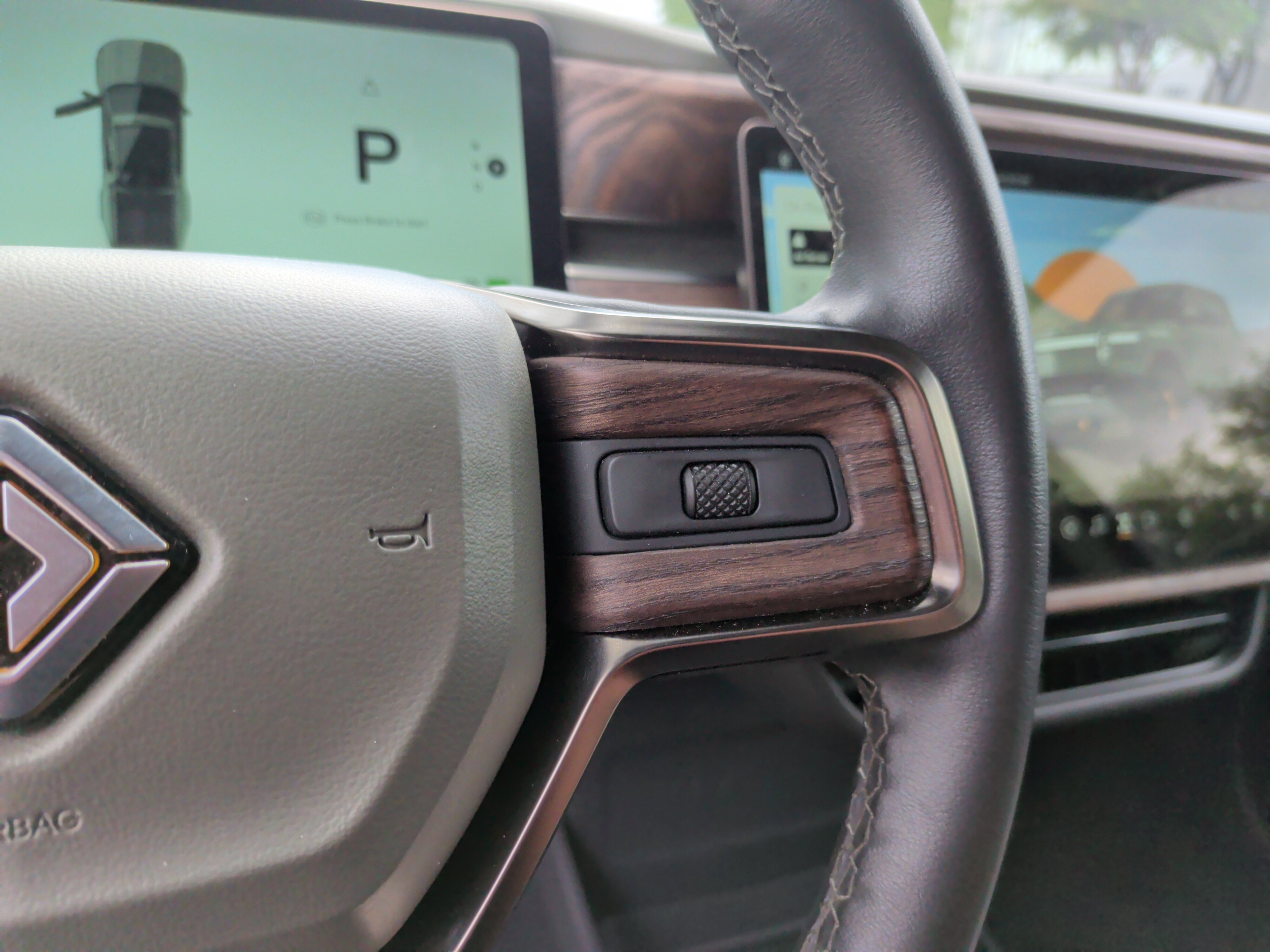 Used 2023 Rivian R1T Launch Edition image 20