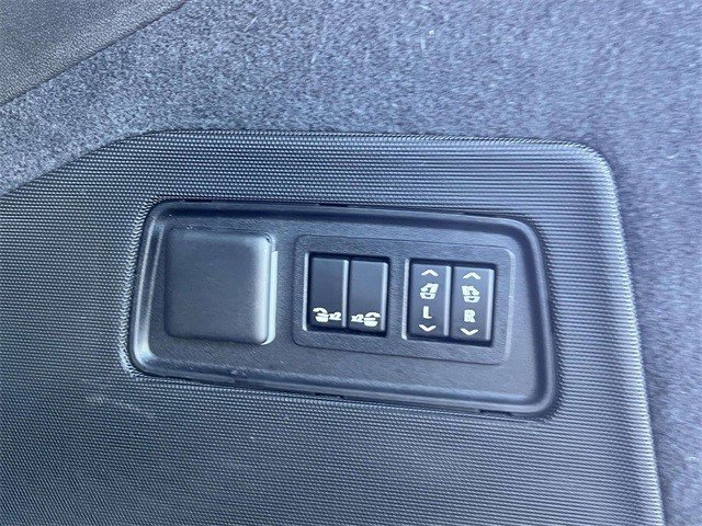 Certified 2021 Cadillac Escalade Sport w/ Driver Assist Tech Package image 8