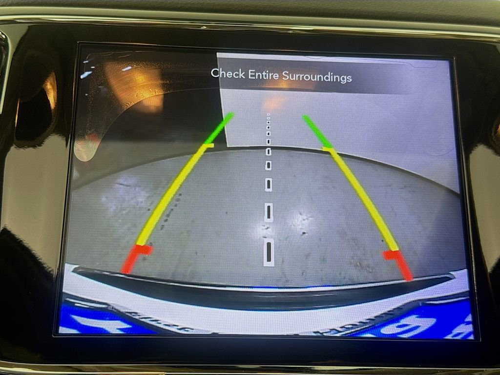 Used 2020 Jeep Grand Cherokee Limited image 16