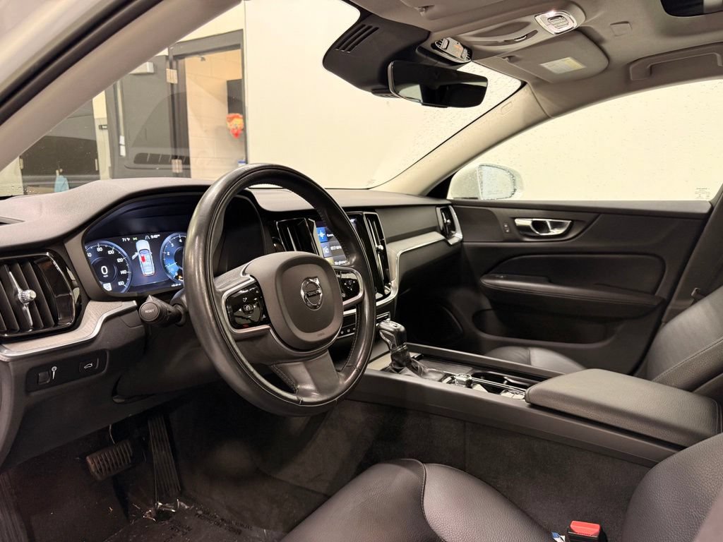 Used 2022 Volvo V60 T5 Cross Country AWD/4WD image 11