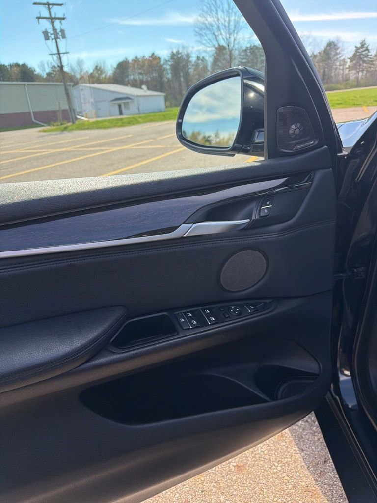 Used 2014 BMW X5 xDrive35d image 11