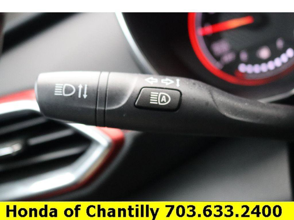 Used 2022 Chevrolet TrailBlazer RS w/ Technology Package image 11