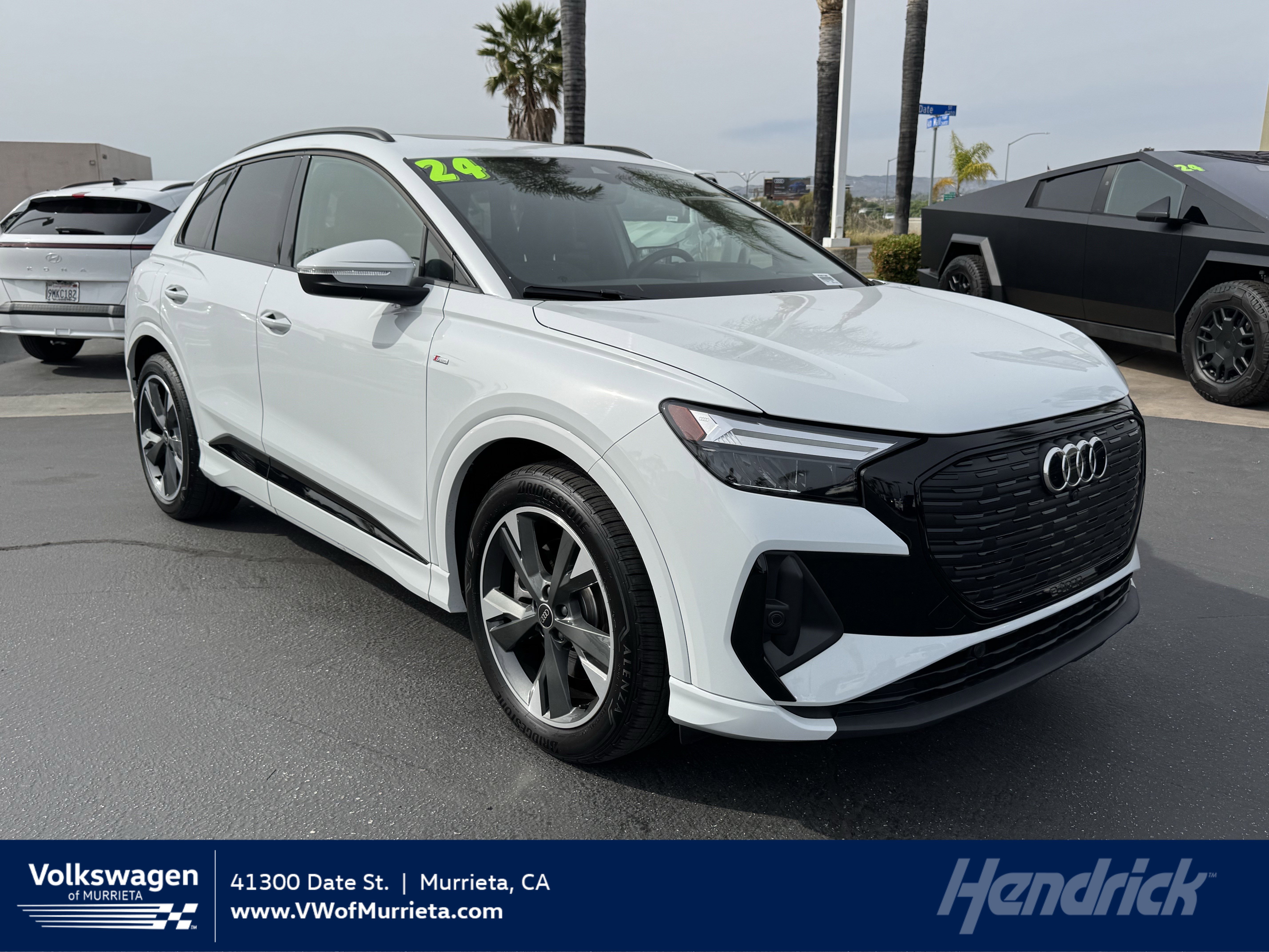 Used 2024 Audi Q4 e-tron Premium w/ Convenience Package video 1