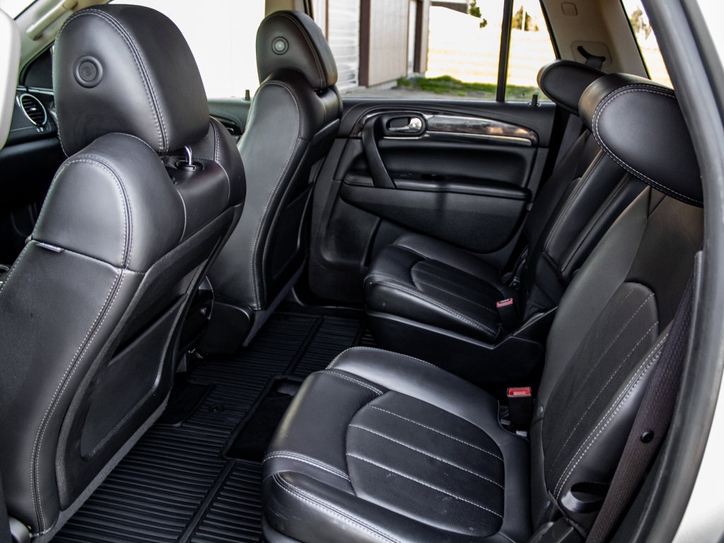 Used 2015 Buick Enclave Leather AWD/4WD image 25