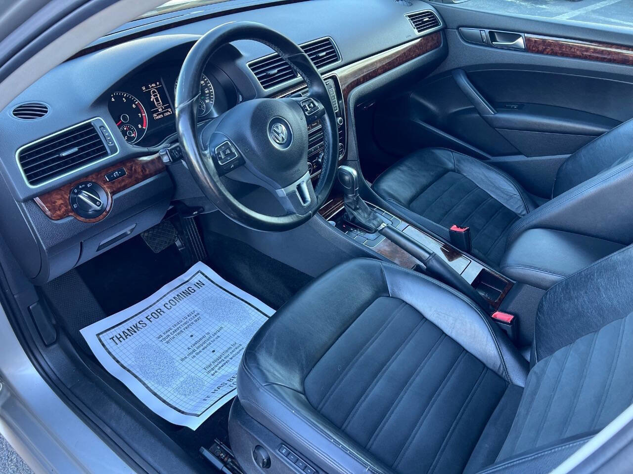 Used 2012 Volkswagen Passat 2.5 SEL Premium FWD image 17