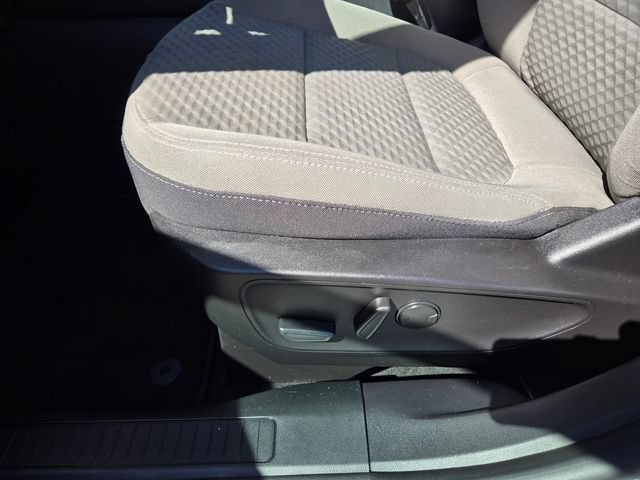 Certified 2022 Ford Escape SE w/ SE Sport Appearance Package FWD image 17