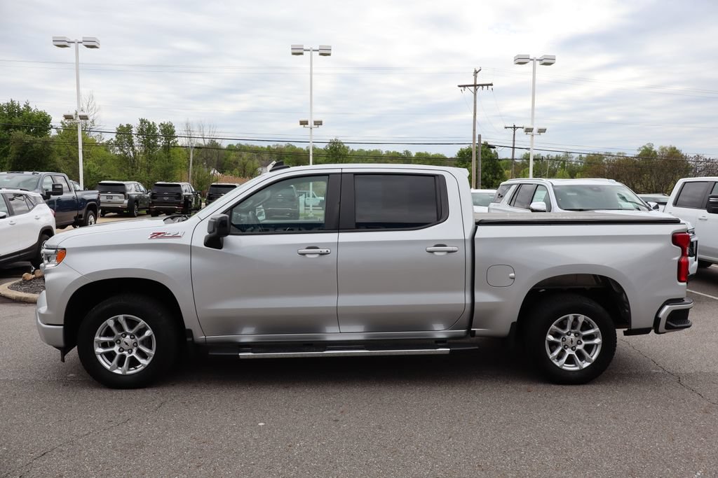 Used 2022 Chevrolet Silverado 1500 RST w/ Z71 Off-Road Package AWD/4WD image 28