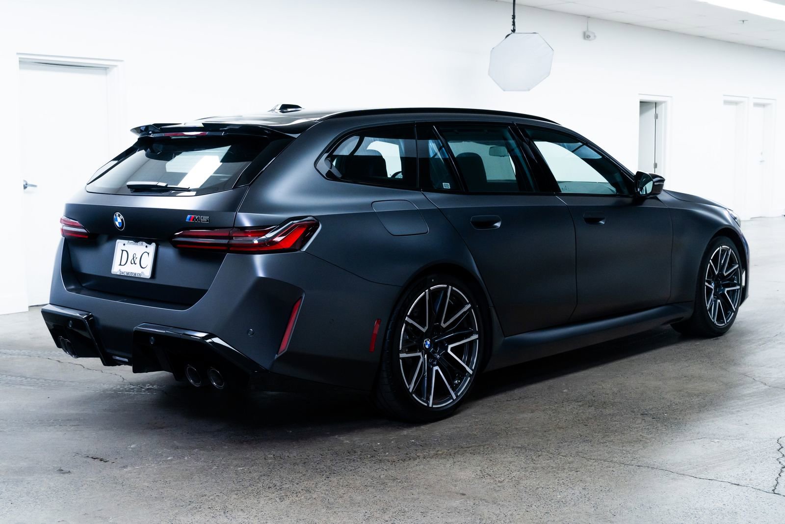 Used 2025 BMW M5 Touring image 6