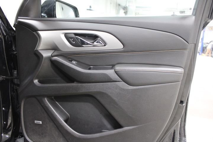 Used 2020 Chevrolet Traverse LT w/ LT Premium Package AWD/4WD image 28