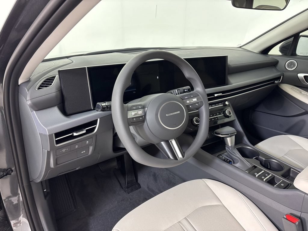 New 2026 Hyundai Sonata SE FWD image 17