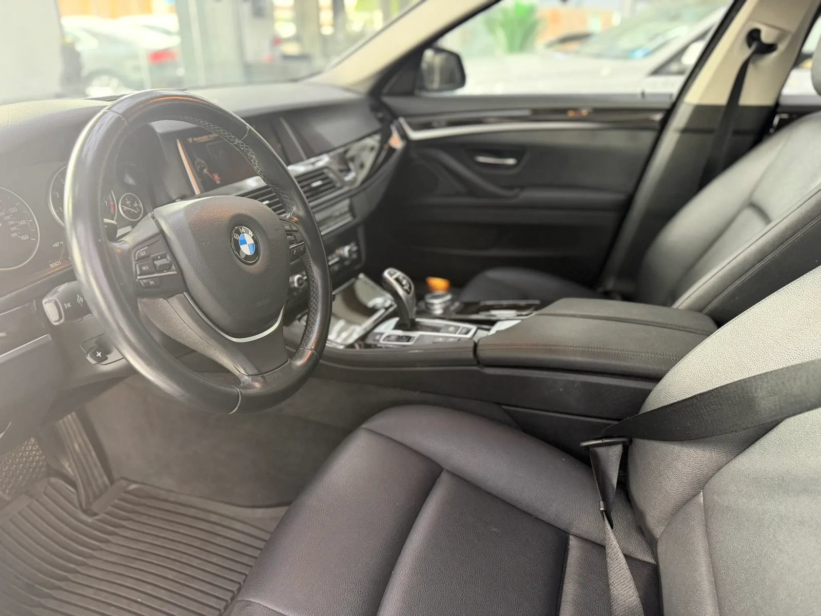 Used 2016 BMW 528i xDrive Sedan AWD/4WD image 5