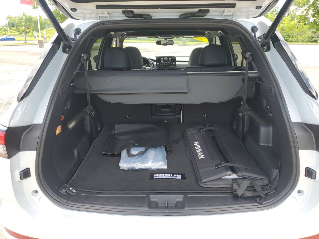 New 2026 Nissan Rogue Platinum AWD/4WD image 8