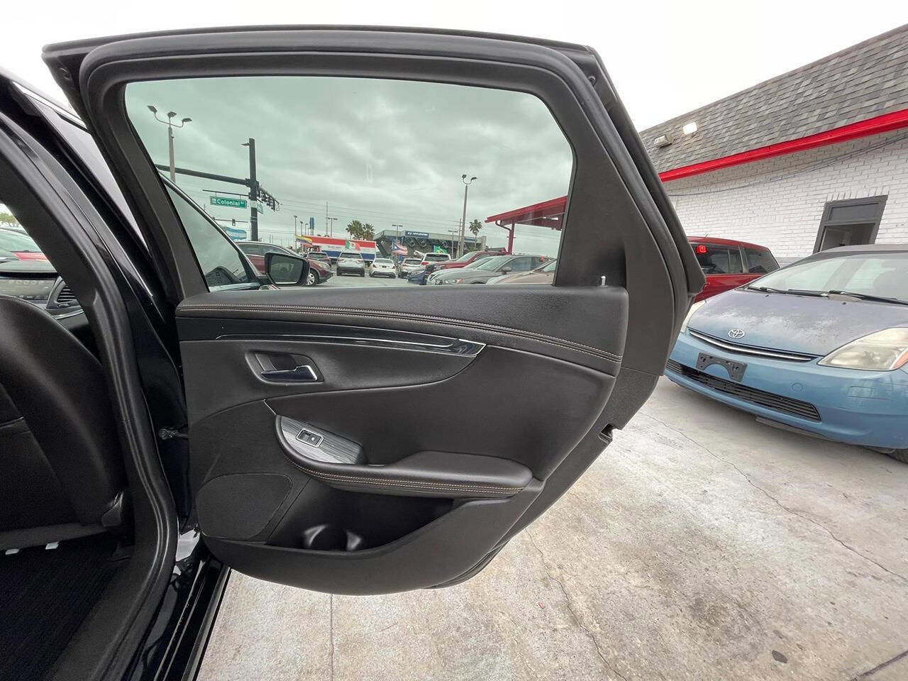Used 2016 Chevrolet Impala LT w/ Leather Package image 5