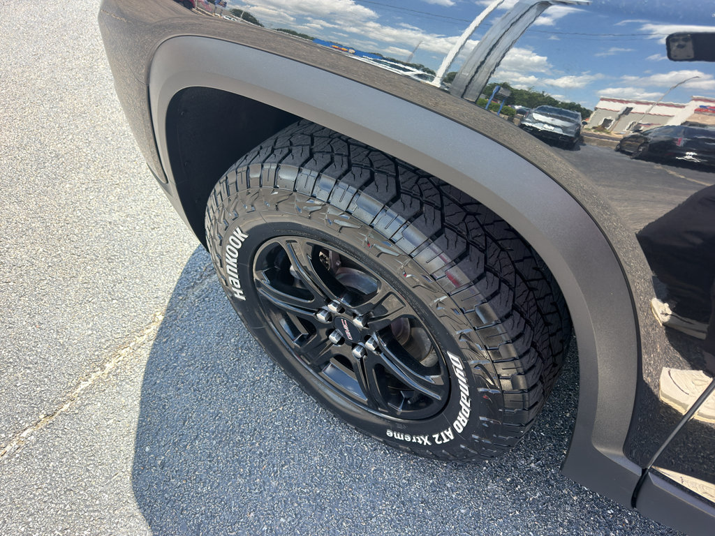 Used 2022 GMC Acadia AT4 AWD/4WD image 7