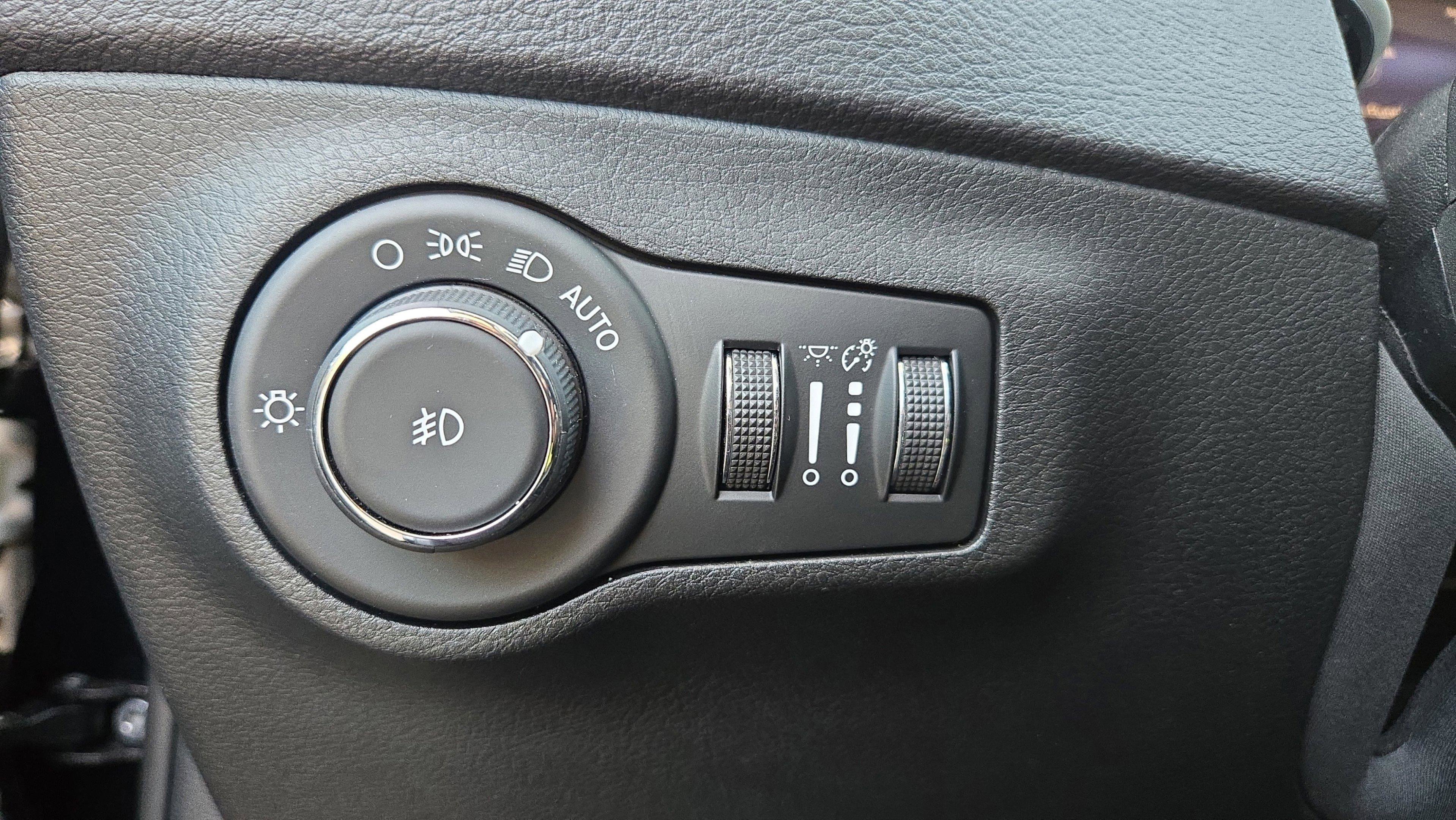 Used 2017 Jeep Compass Limited image 26