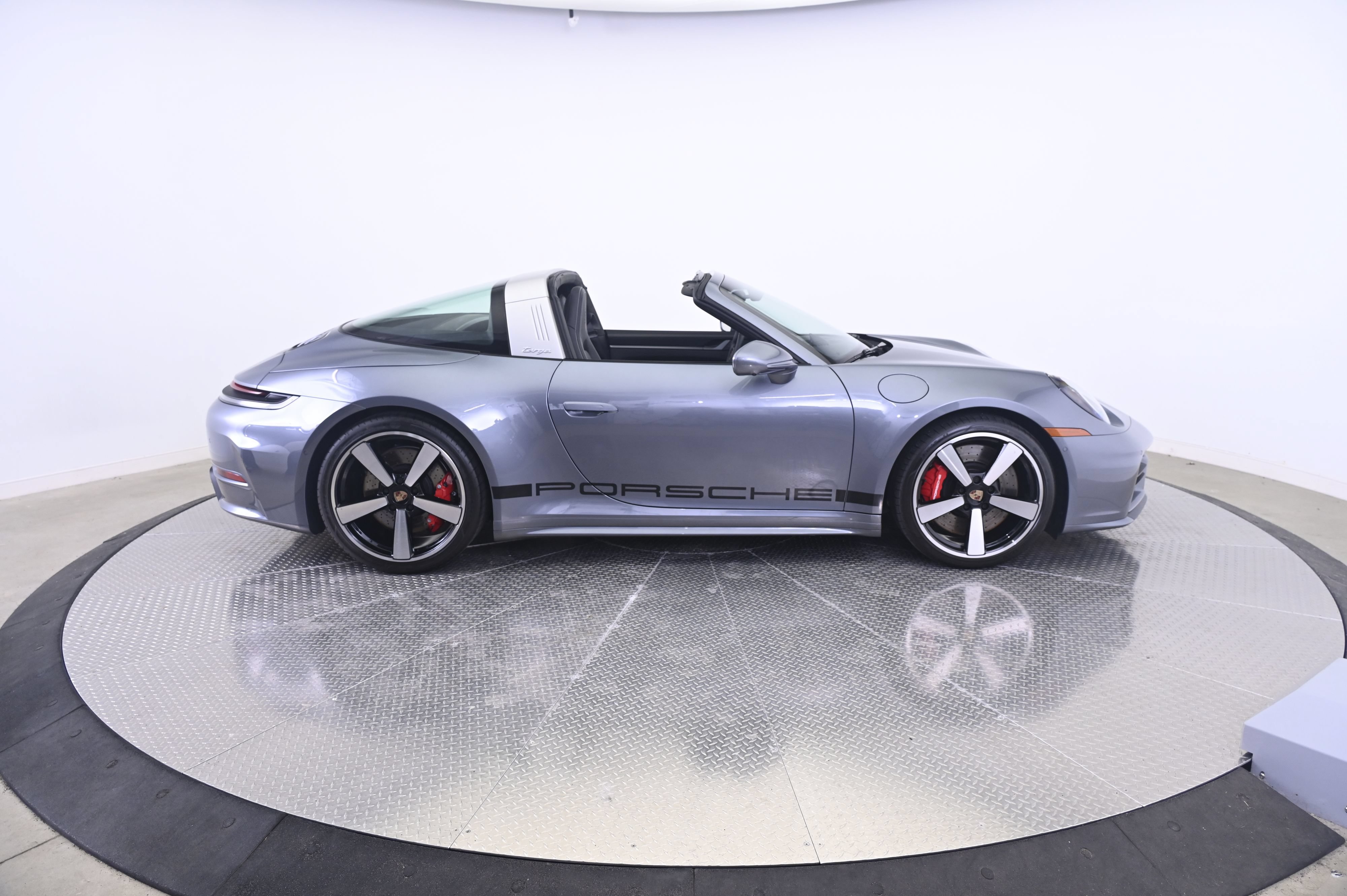 Certified 2026 Porsche 911 Targa 4S AWD/4WD image 8