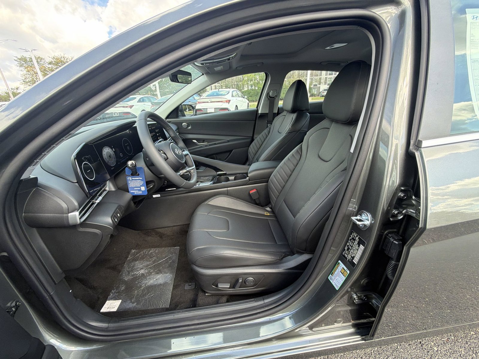 New 2026 Hyundai Elantra Limited FWD image 12